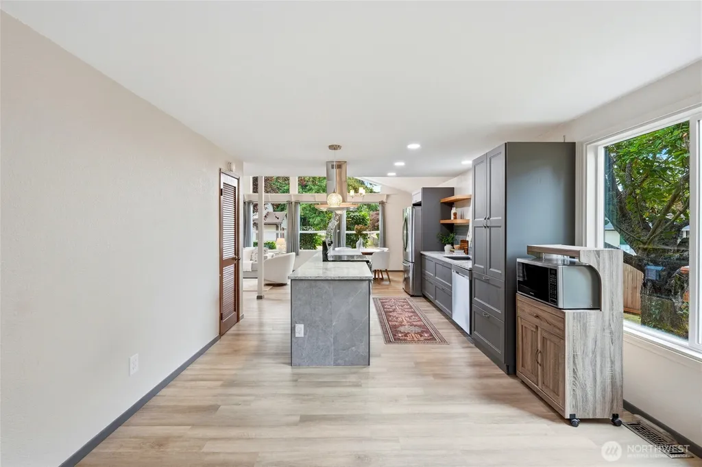 3705 SW 338th Place Federal Way WA 98023