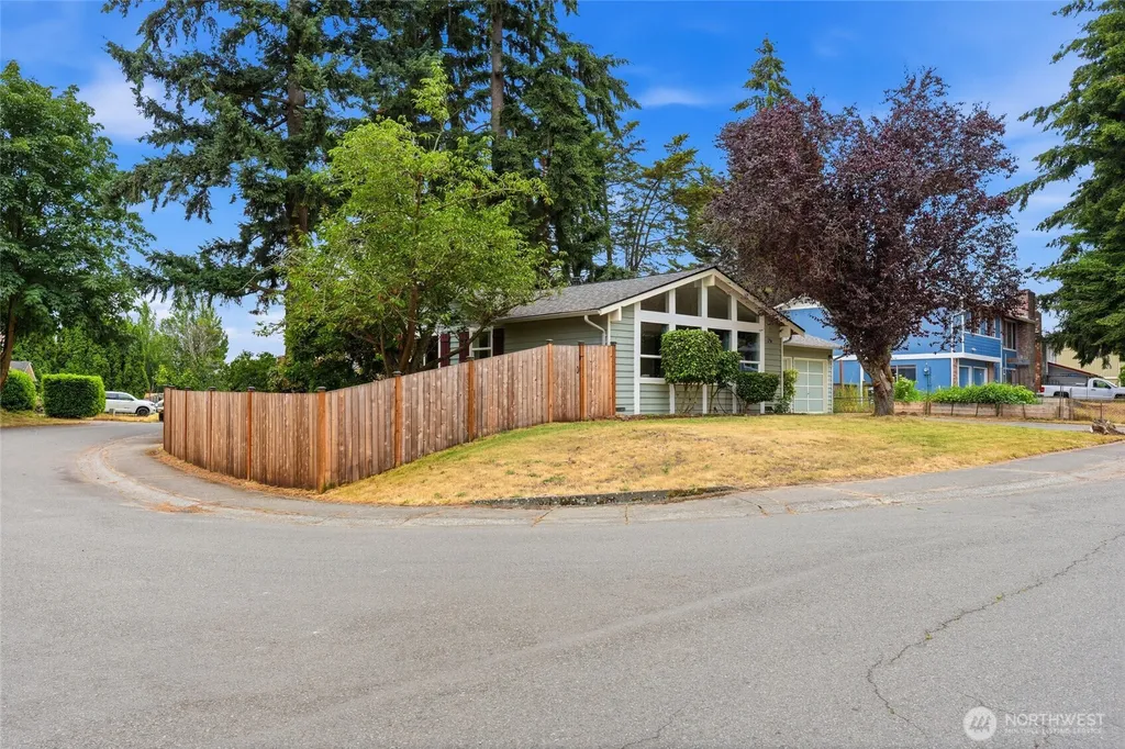 3705 SW 338th Place Federal Way WA 98023