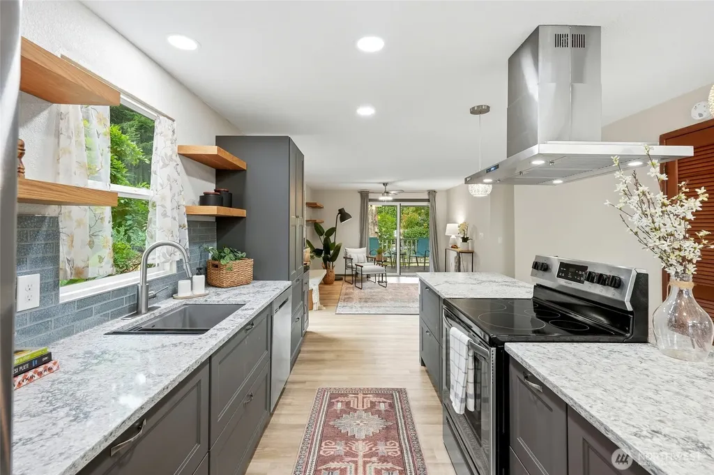 3705 SW 338th Place Federal Way WA 98023