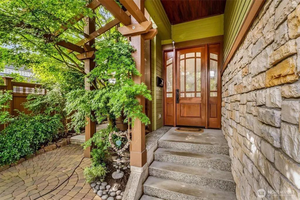 545 Holly Drive Edmonds WA 98020