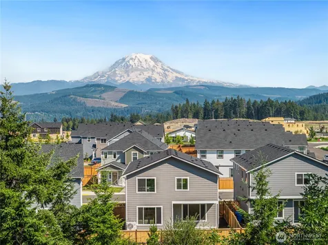 17920 139th Place E Puyallup WA 98374