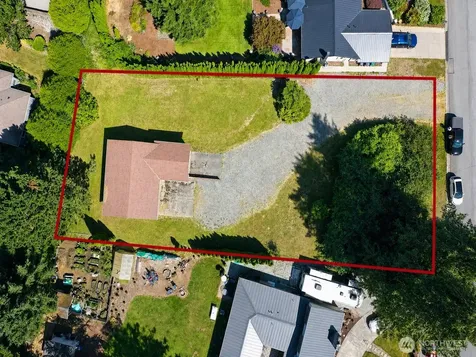 651 Upland Drive S Mount Vernon WA 98273