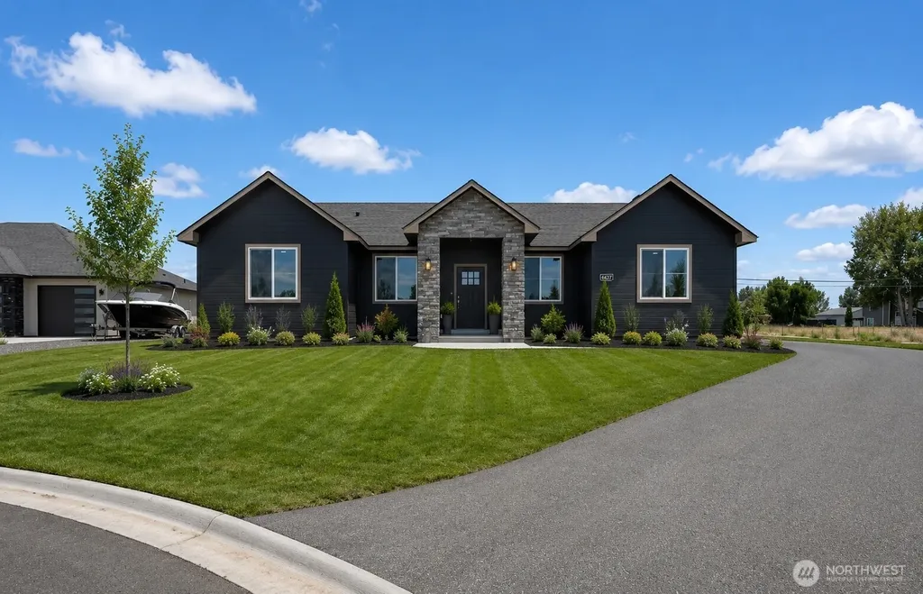 6427 2.05 Road Moses Lake WA 98837