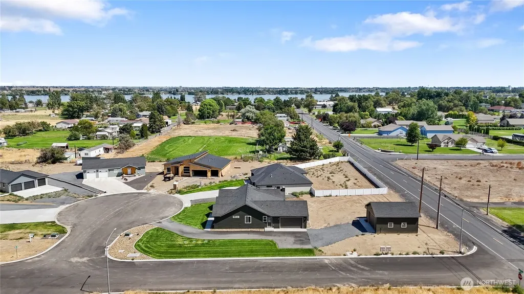 6427 2.05 Road Moses Lake WA 98837