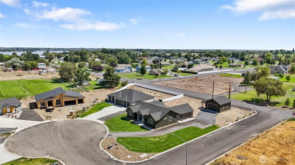 6427 2.05 Road Moses Lake WA 98837