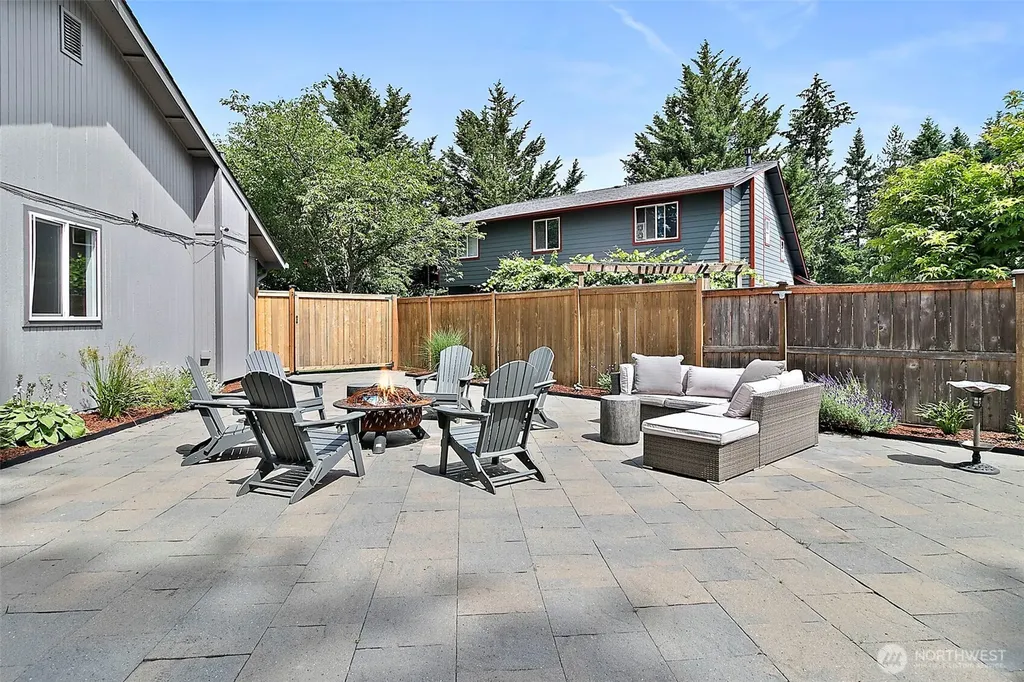 26418 227th Court SE Maple Valley WA 98038