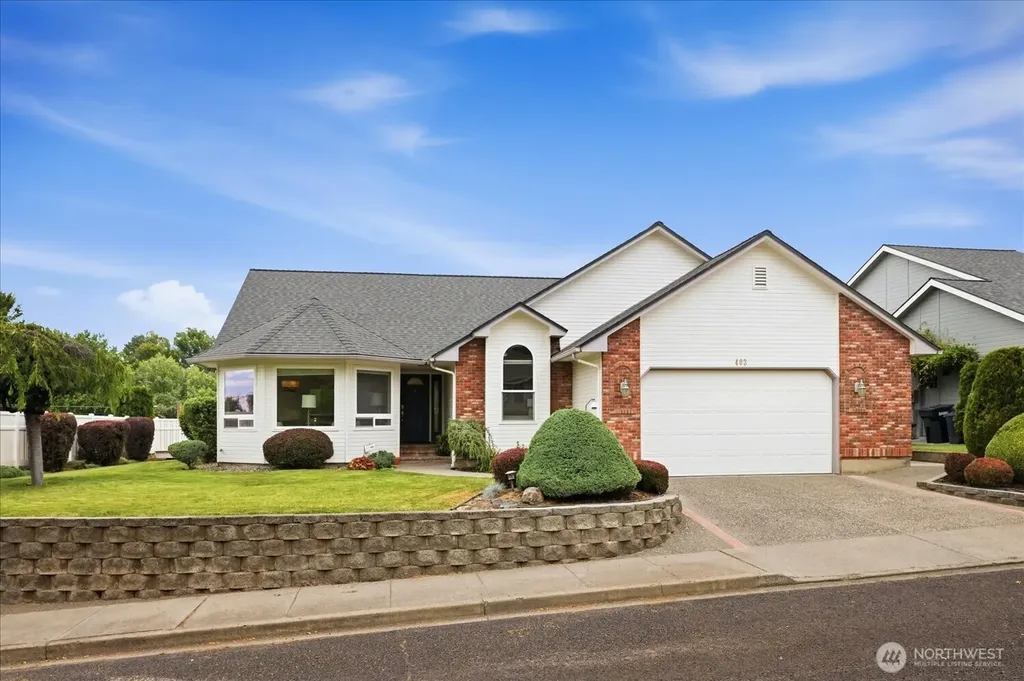 403 SE Stanford Place College Place WA 99324
