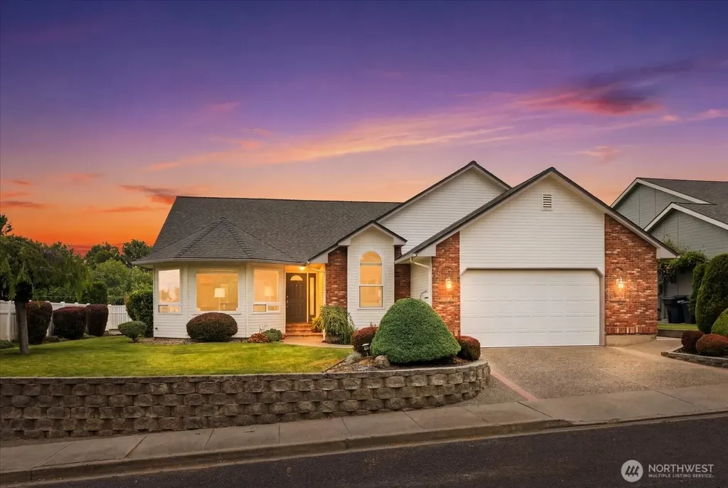 403 SE Stanford Place College Place WA 99324