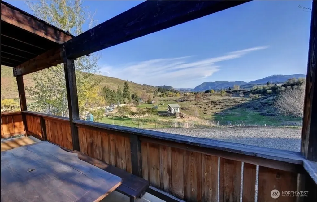 625 Twisp Winthrop Eastside Road Winthrop WA 98862