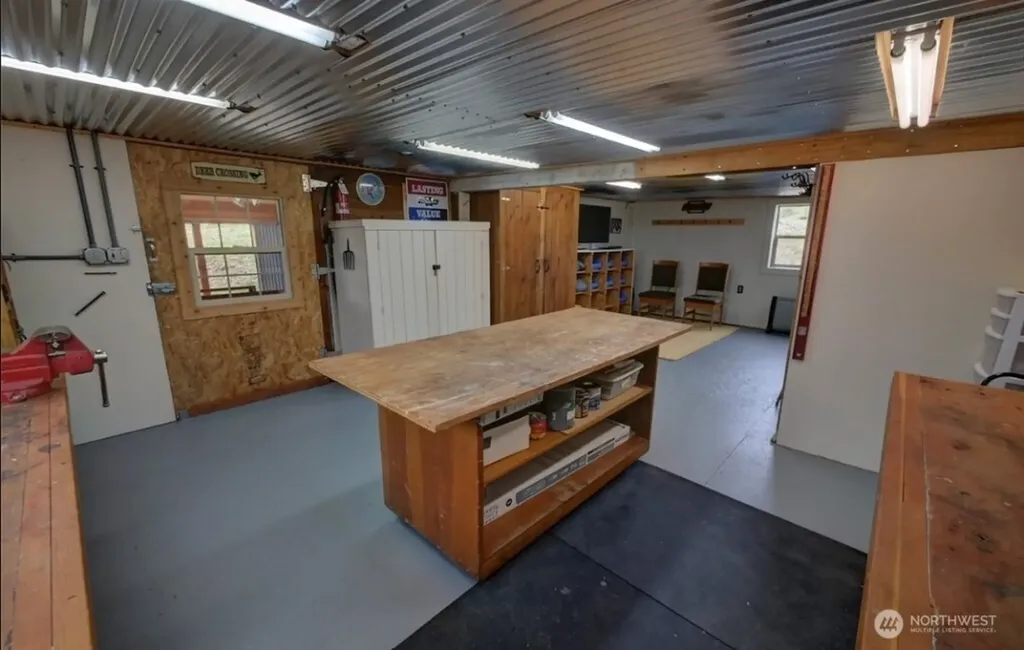 625 Twisp Winthrop Eastside Road Winthrop WA 98862