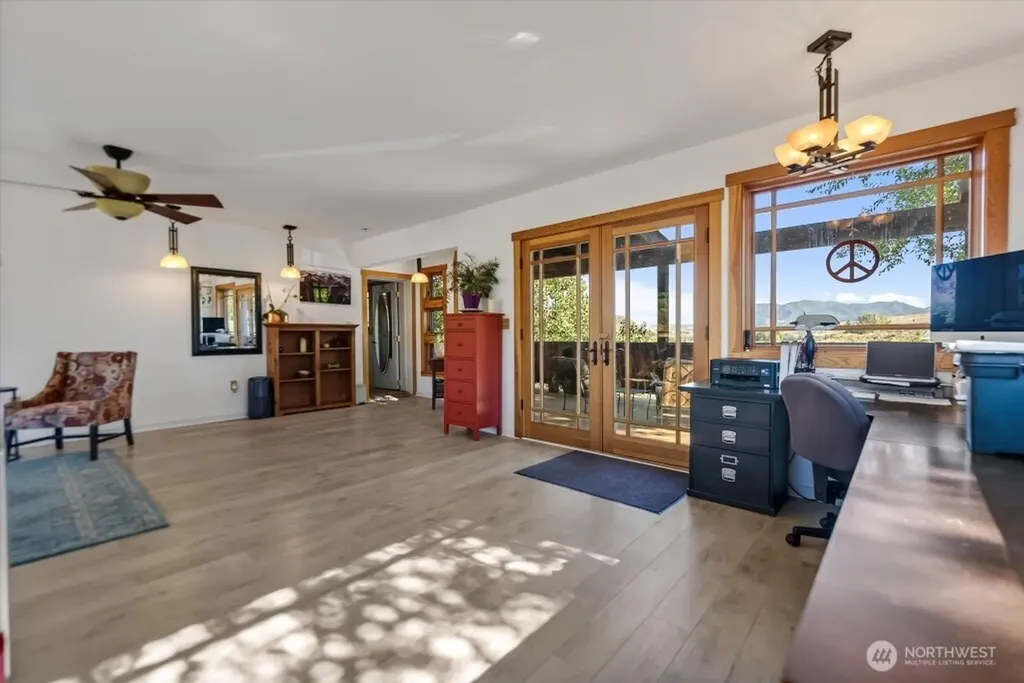 625 Twisp Winthrop Eastside Road Winthrop WA 98862
