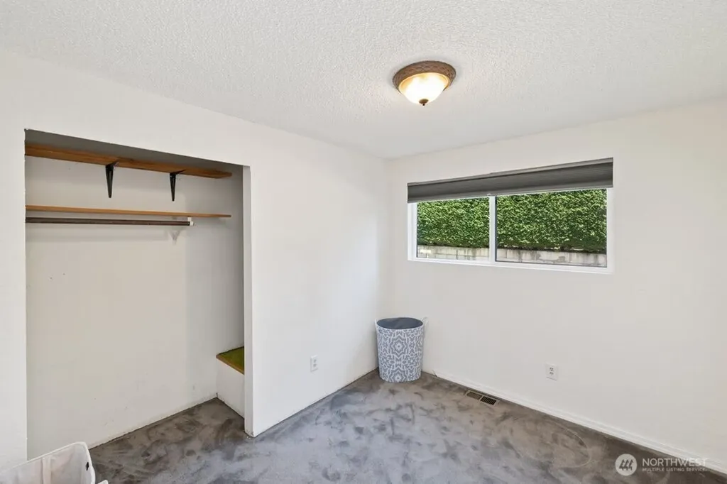 31715 46th Place S Auburn WA 98001