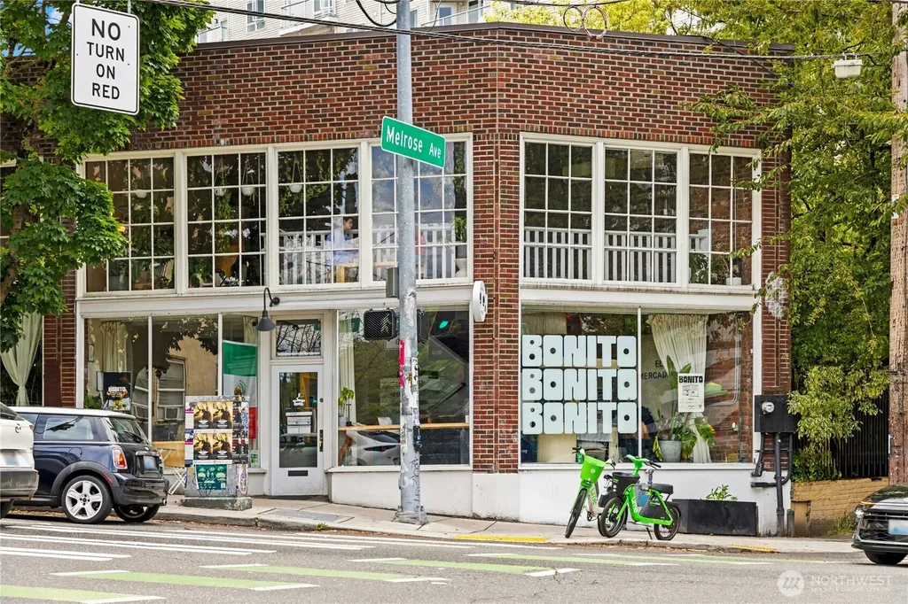 1617 Summit Avenue Seattle WA 98122