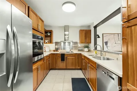 1617 Summit Avenue Seattle WA 98122