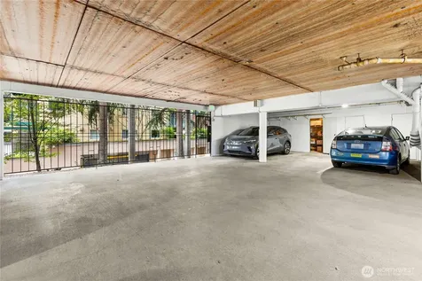 1617 Summit Avenue Seattle WA 98122