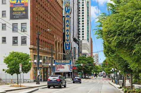 1617 Summit Avenue Seattle WA 98122