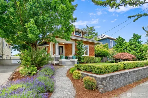 2217 4th Avenue N Seattle WA 98109