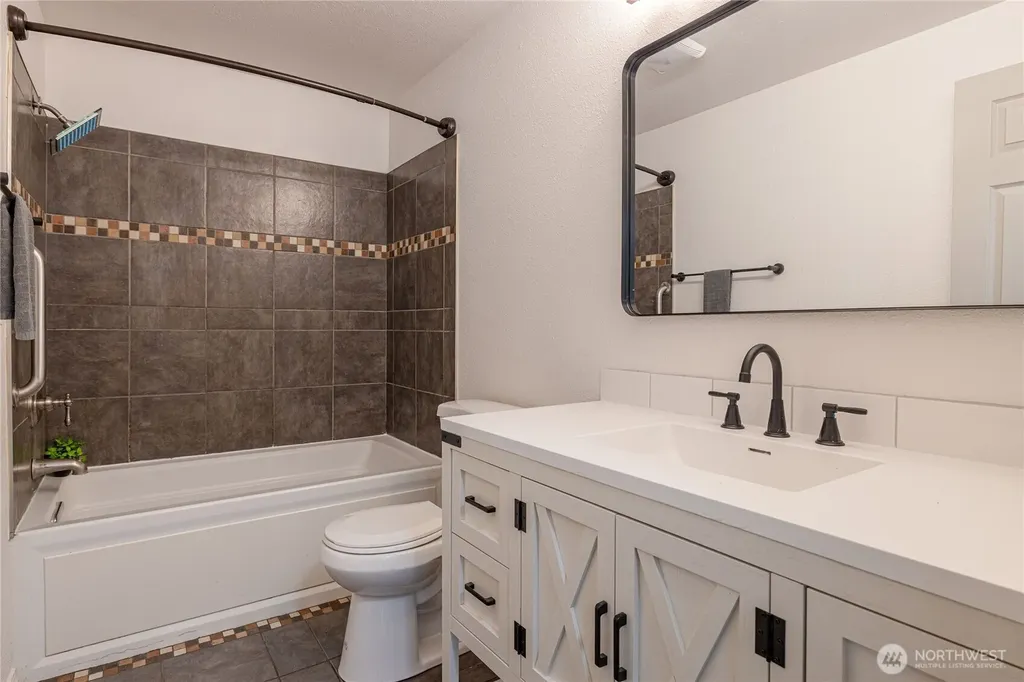 28114 22nd Avenue E Spanaway WA 98387