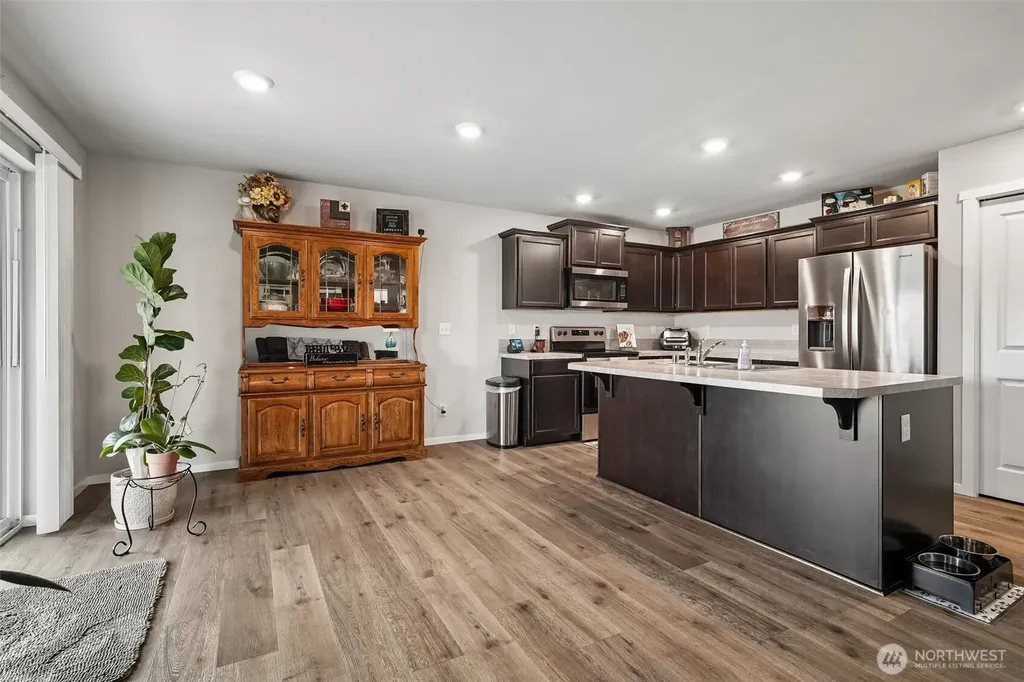 18625 108th Avenue E Puyallup WA 98374