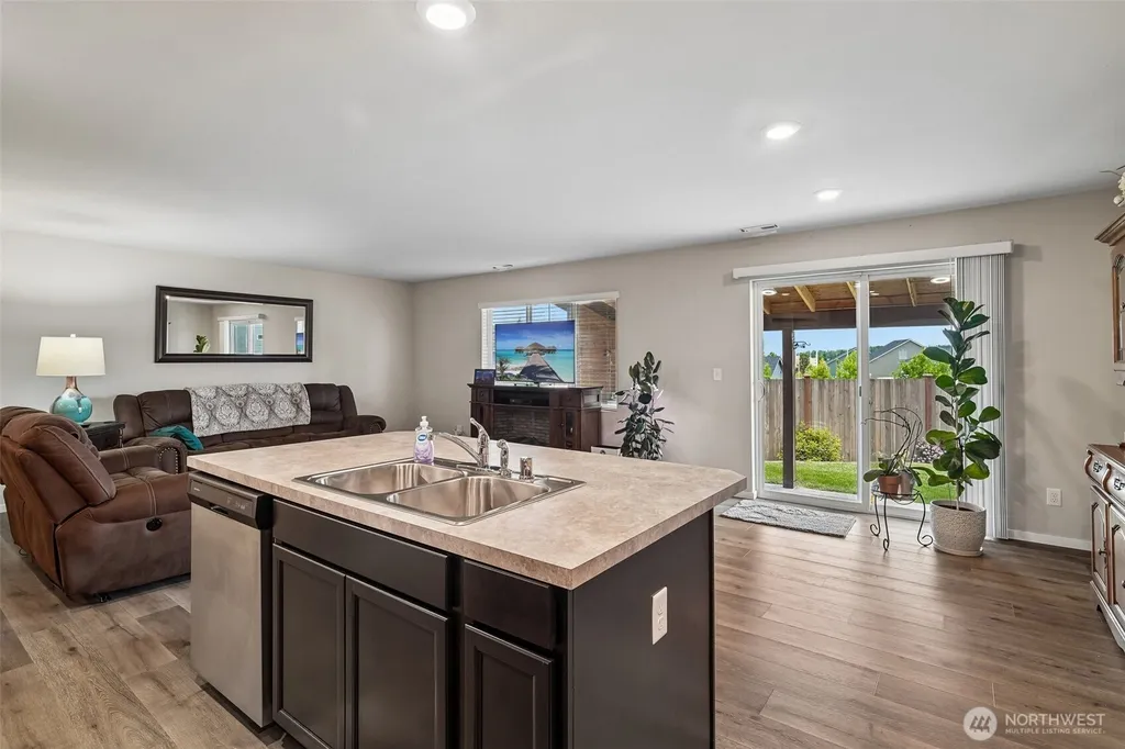 18625 108th Avenue E Puyallup WA 98374