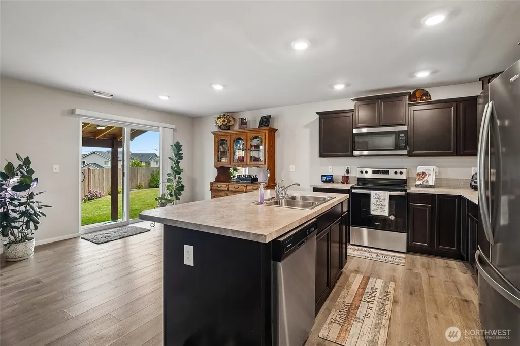 18625 108th Avenue E Puyallup WA 98374