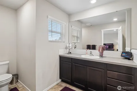 18625 108th Avenue E Puyallup WA 98374