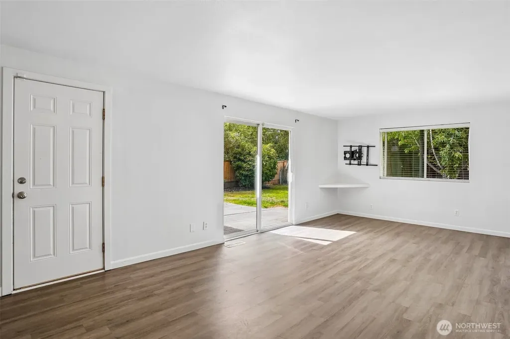 1711 7th Avenue SE Puyallup WA 98372