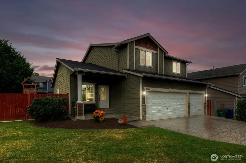 6827 278th St NW Stanwood WA 98292