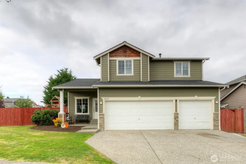 6827 278th St NW Stanwood WA 98292