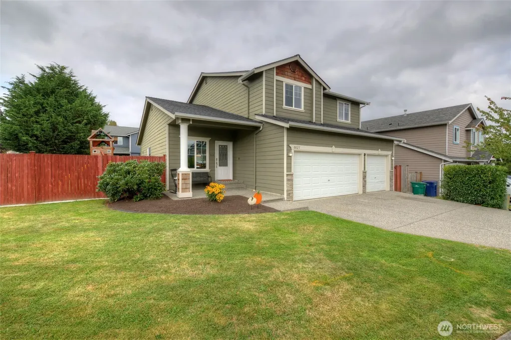 6827 278th St NW Stanwood WA 98292