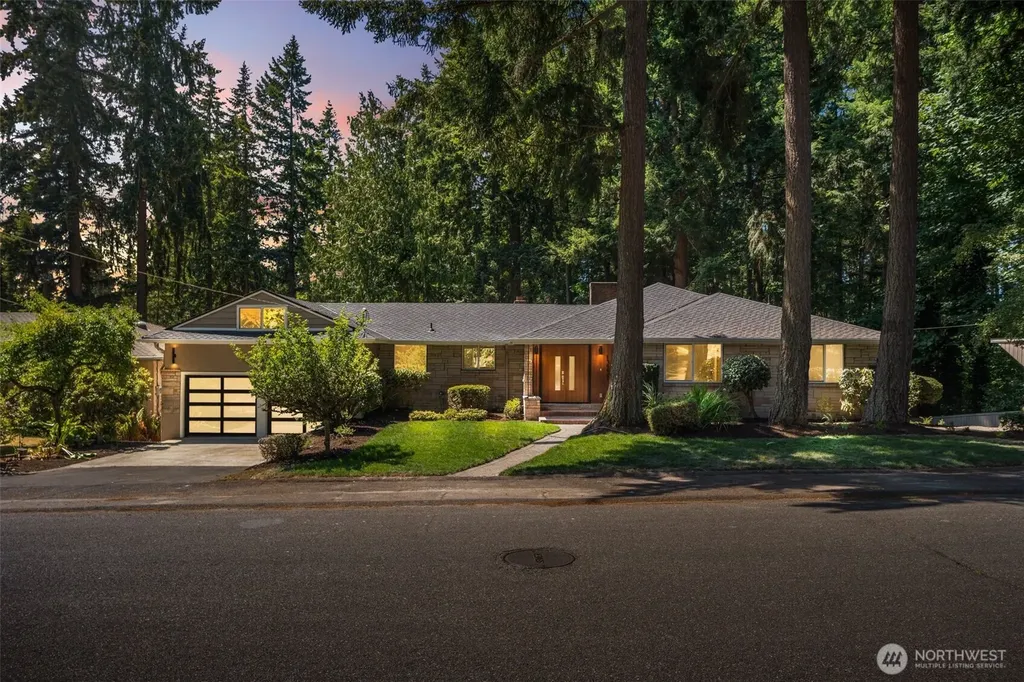 13237 8th Avenue NW Seattle WA 98177