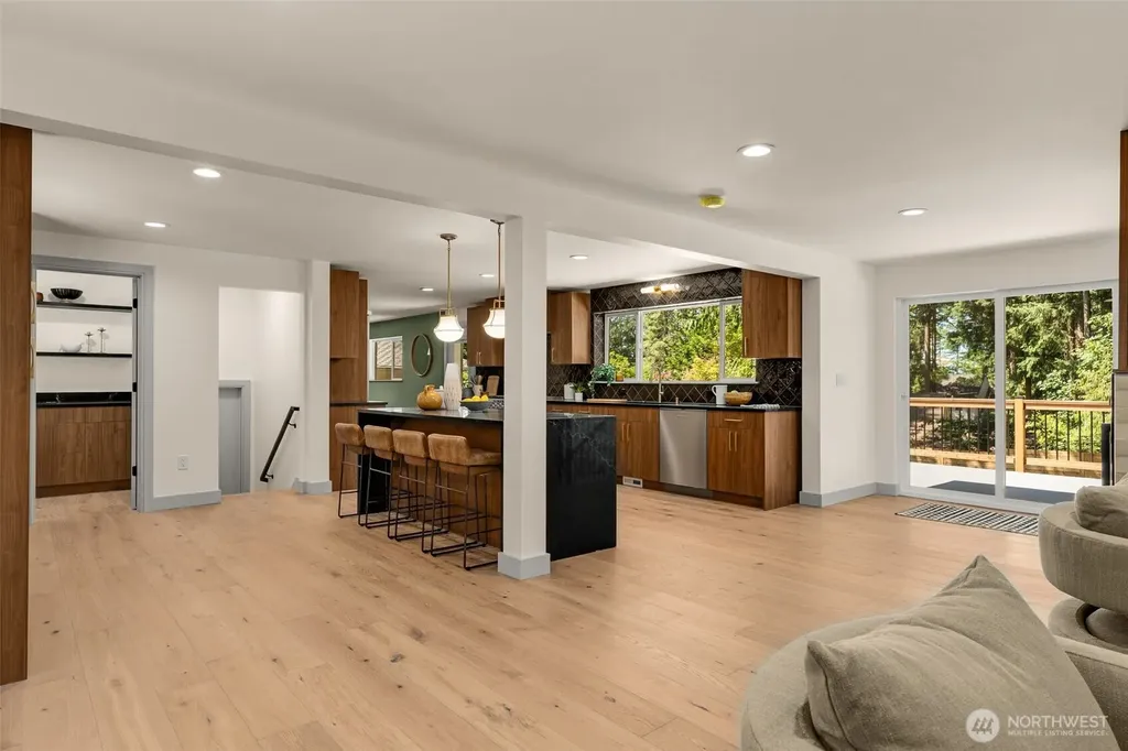 13237 8th Avenue NW Seattle WA 98177