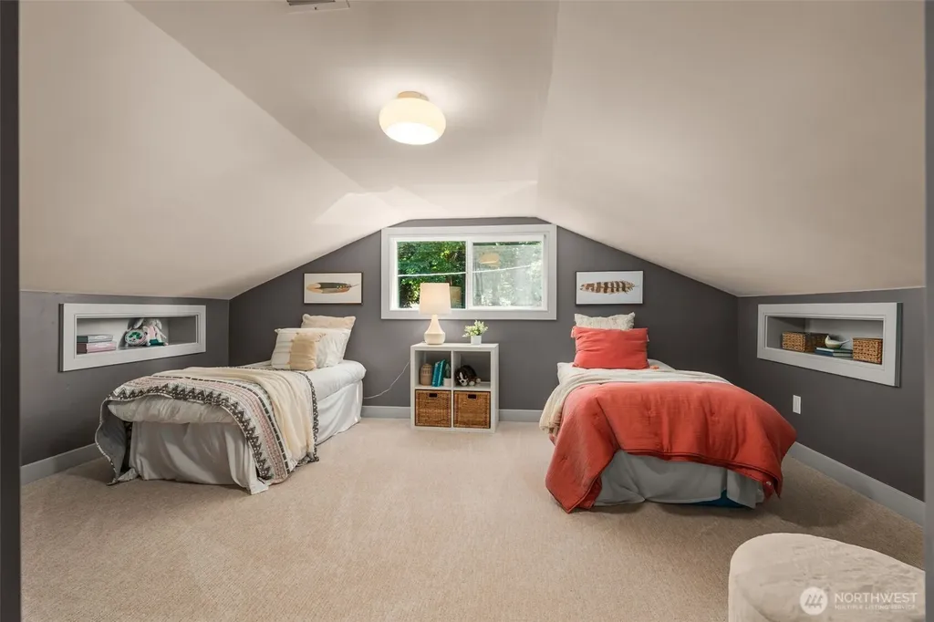 13237 8th Avenue NW Seattle WA 98177
