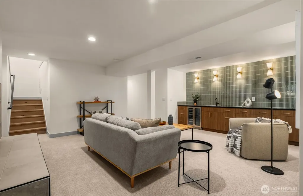 13237 8th Avenue NW Seattle WA 98177