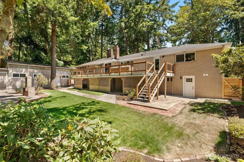 13237 8th Avenue NW Seattle WA 98177