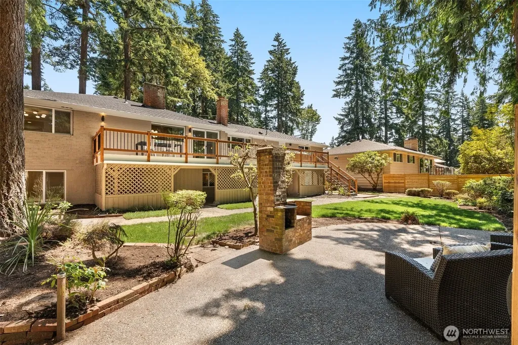 13237 8th Avenue NW Seattle WA 98177