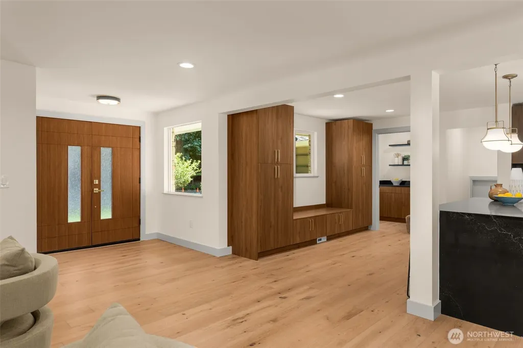 13237 8th Avenue NW Seattle WA 98177