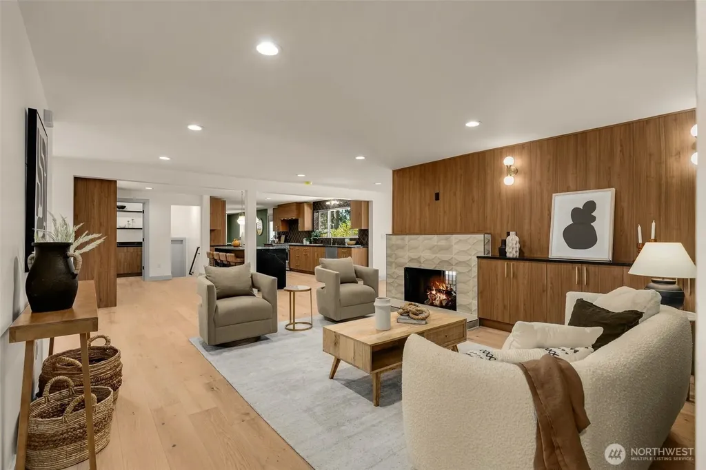 13237 8th Avenue NW Seattle WA 98177