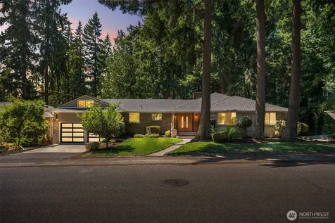 13237 8th Avenue NW Seattle WA 98177