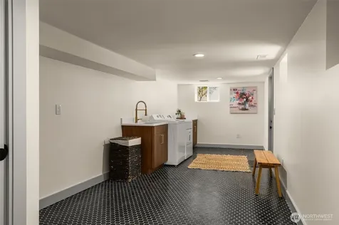 13237 8th Avenue NW Seattle WA 98177
