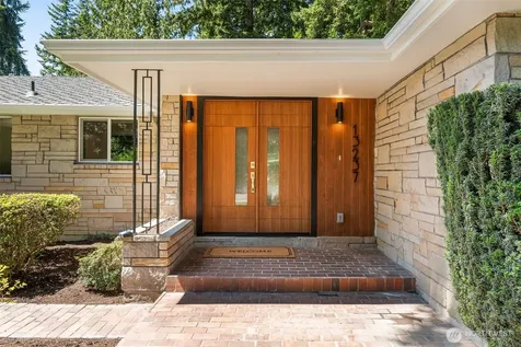 13237 8th Avenue NW Seattle WA 98177