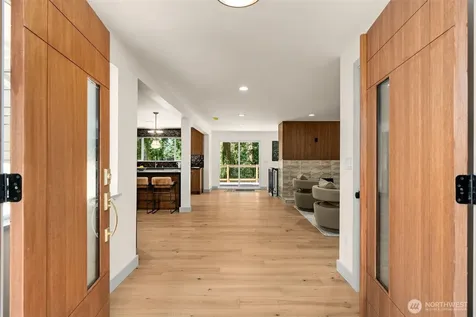 13237 8th Avenue NW Seattle WA 98177