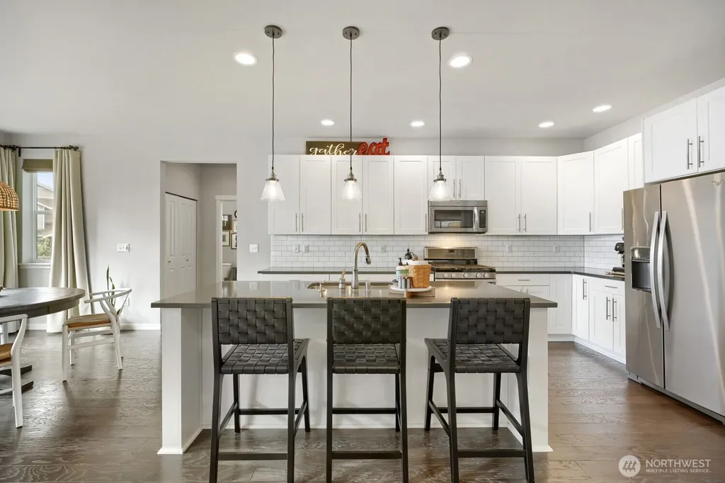 814 SW 341st Street Federal Way WA 98023