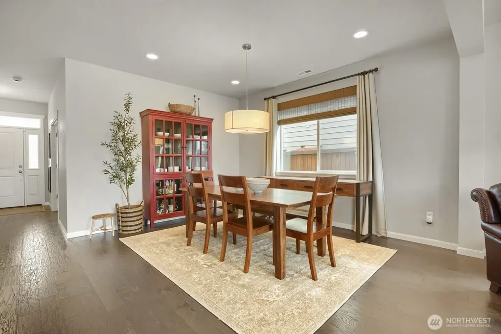 814 SW 341st Street Federal Way WA 98023