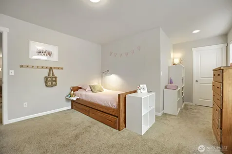 814 SW 341st Street Federal Way WA 98023