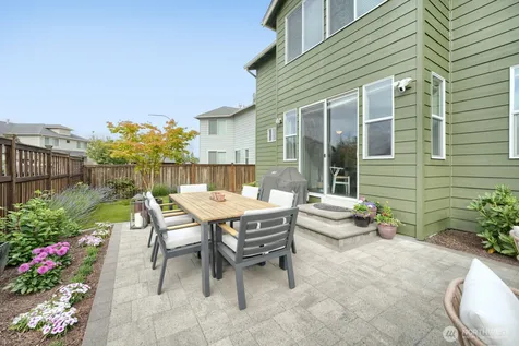 814 SW 341st Street Federal Way WA 98023