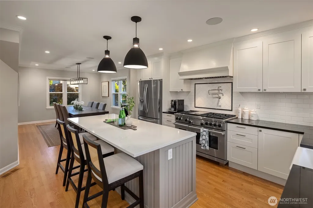 4720 NE 47th Street Seattle WA 98105
