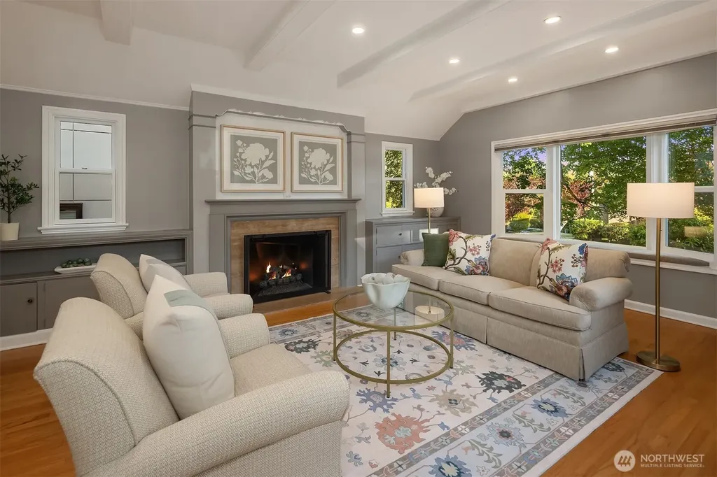 4720 NE 47th Street Seattle WA 98105