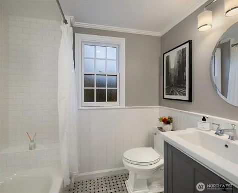 4720 NE 47th Street Seattle WA 98105