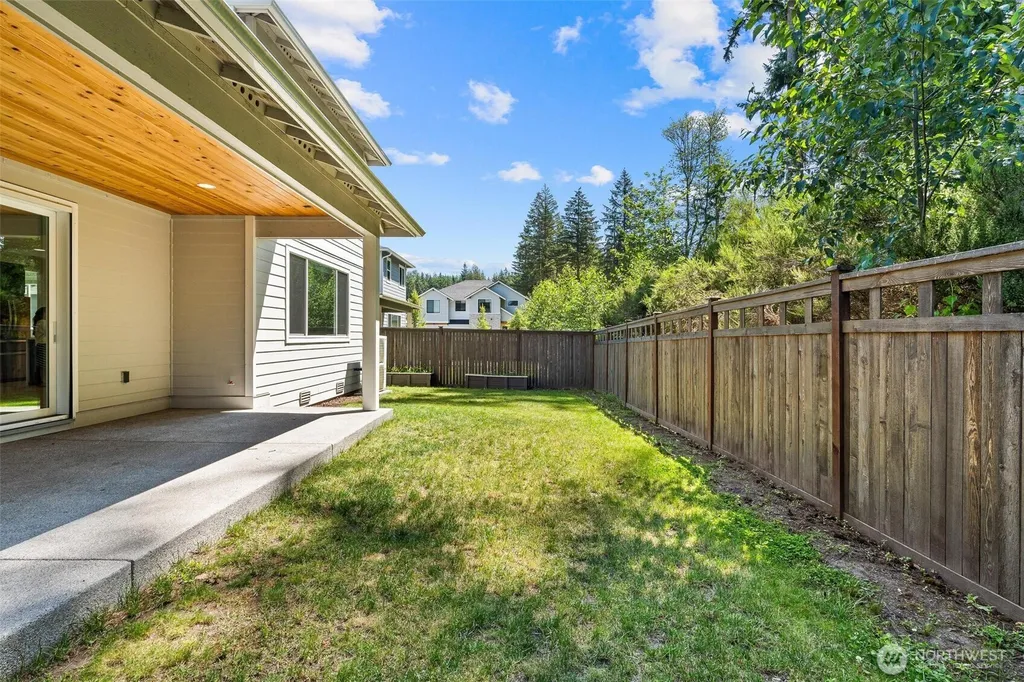 22991 Sycamore Street Black Diamond WA 98010
